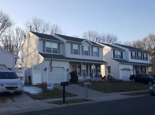 36 Oakton Dr, Atco, NJ 08004