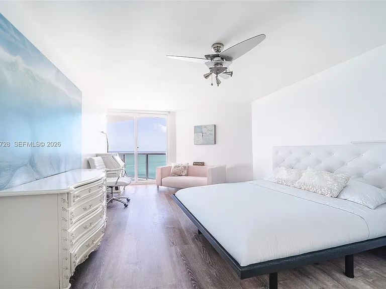 6301 Collins Ave #2802 — Photo 9