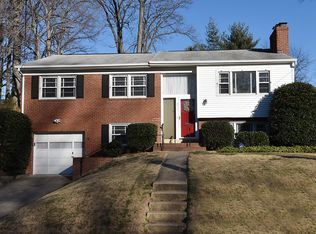 971 N Rochester St, Arlington, VA 22205