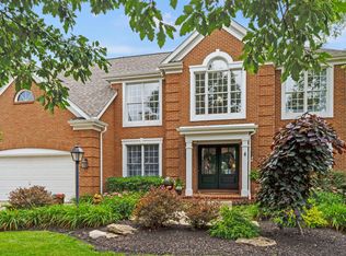 7686 Crossbill Ct, Dublin, OH 43017