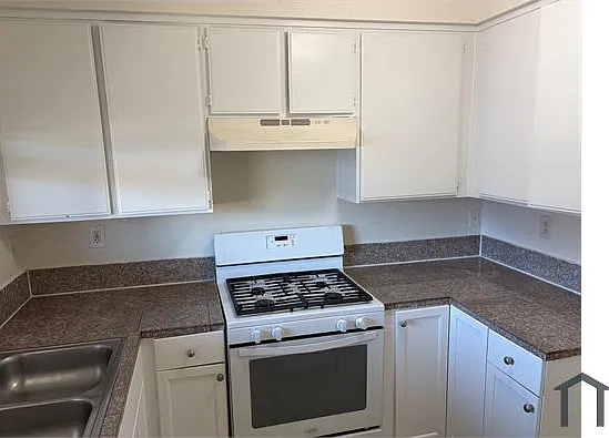 1209 Oxford Dr #C — Photo 10