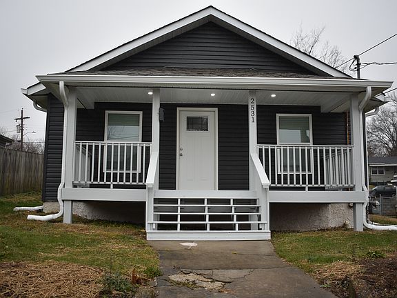 2nd image of 2531 Washington Ave