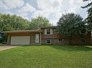 10520 Quinn St NW, Coon Rapids, MN 55433