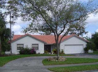 9299 Shadow Wood Blvd, Coral Springs, FL 33071