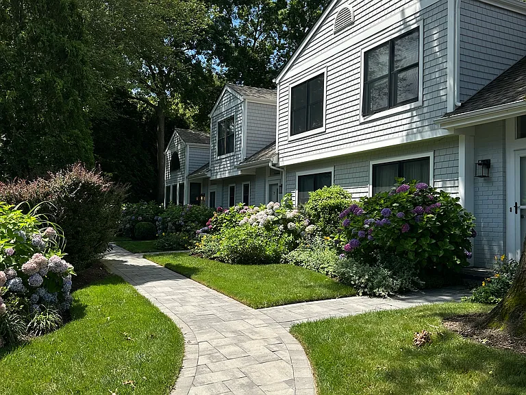 50 Hubbard Ln #7 — Photo 3