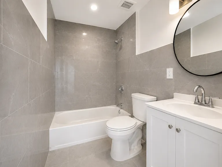 435 S 17th St #1 — Photo 5