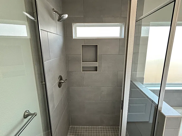 510 Wagon Wheel Rd — Photo 4