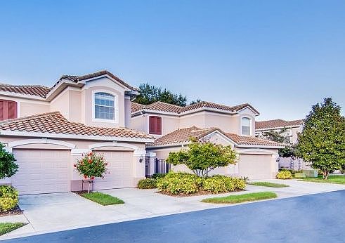 1st image of 2088 Carriage Ln