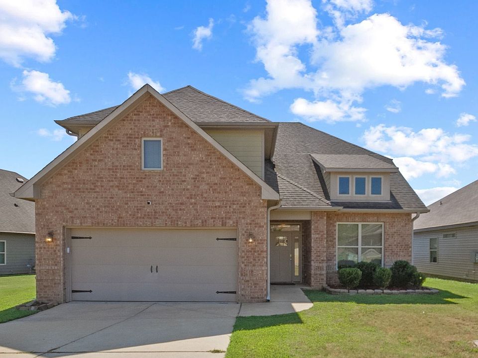 1st image of 1325 Maxwell Cir