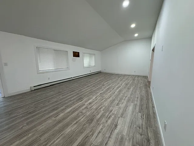 2 bed, 1814 sqft, $4,500 — Photo 3