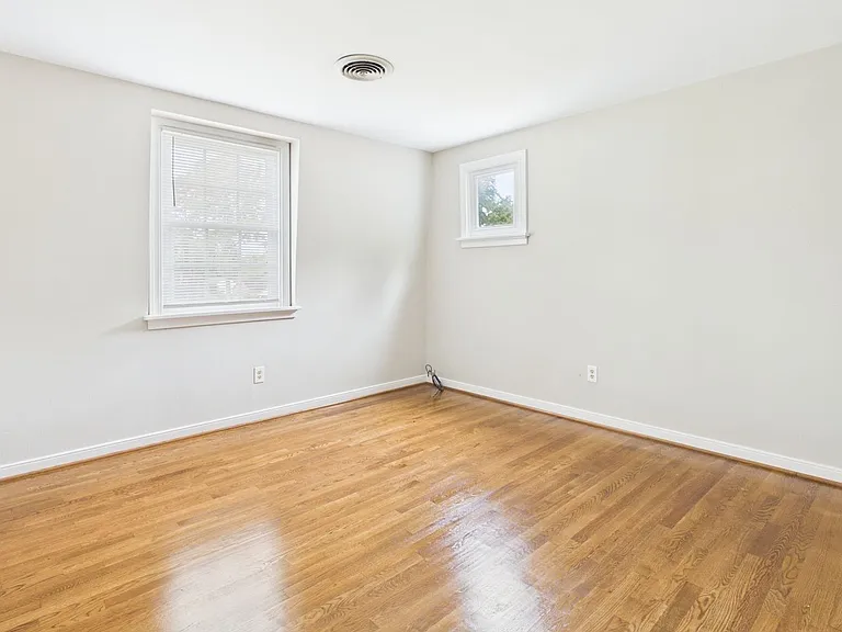 1519 Chauncey Ln — Photo 46