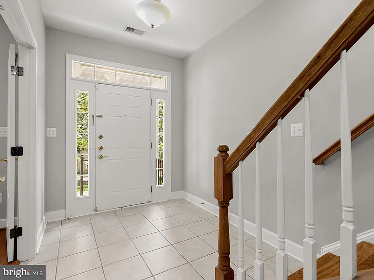 563 Pelican Ave — Photo 8