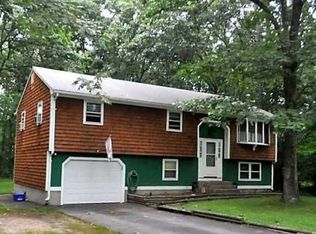 88 Colvintown Rd, Coventry, RI 02816