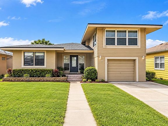 2nd image of 582 REVILO BOULEVARD