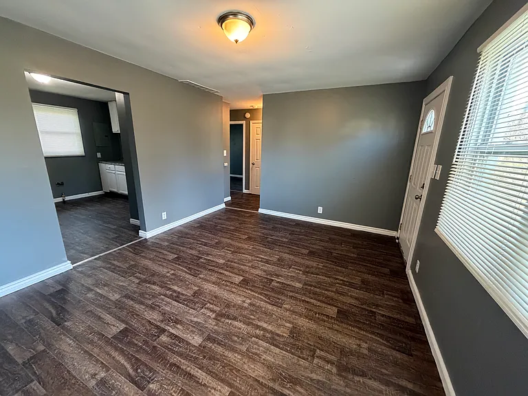 26089 Lehigh St — Photo 17