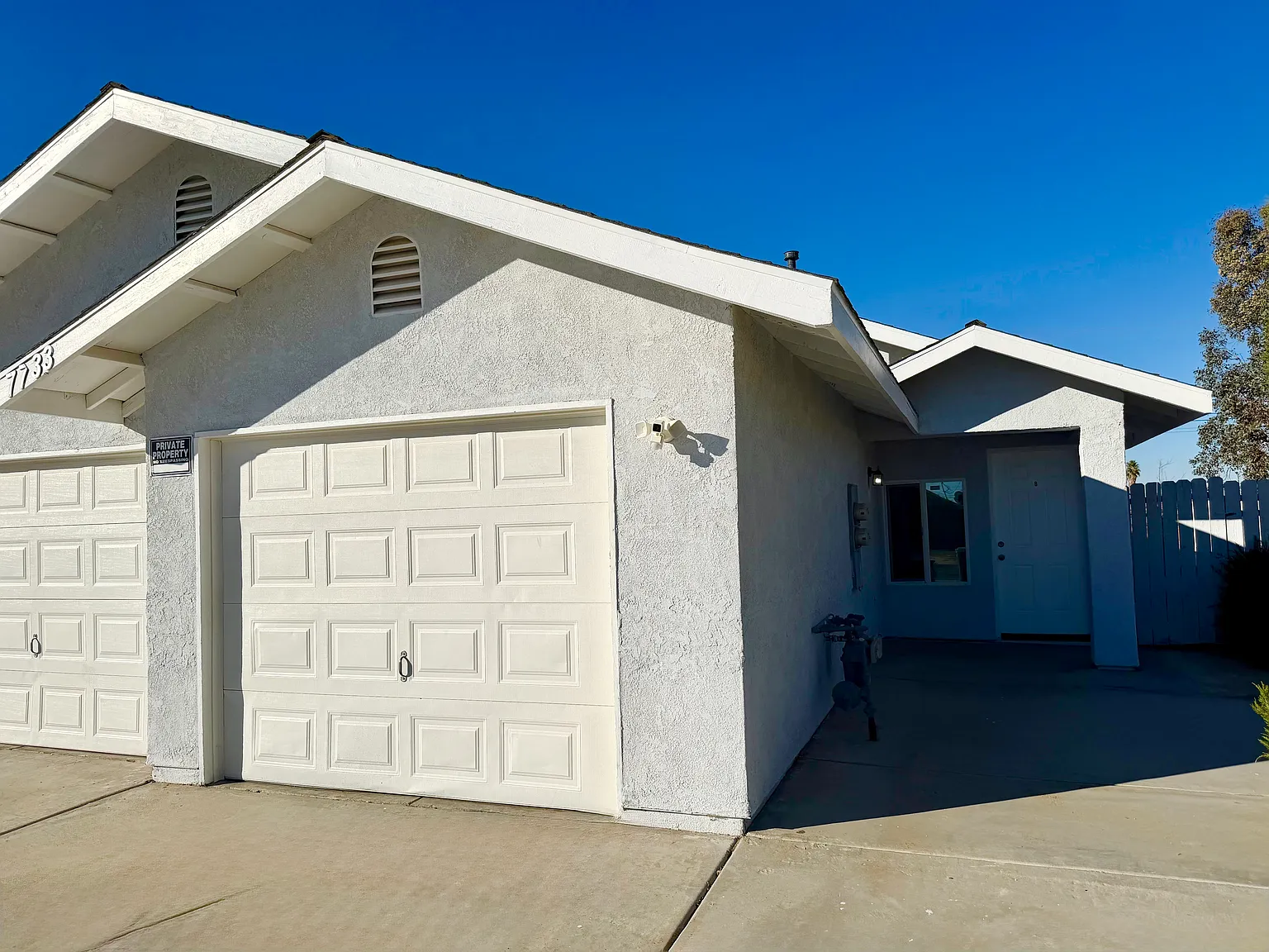 3 bed, $2,000 — Photo 2