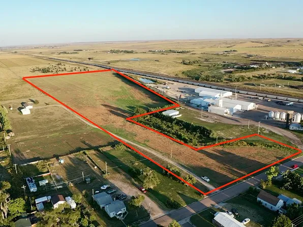 East Third, Sharon Springs, KS 67758