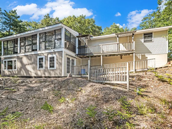 921 N Hancock St, Pentwater, MI 49449