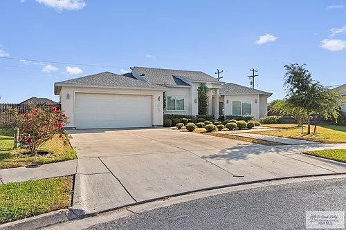 6882 Stone Oak Photo 1