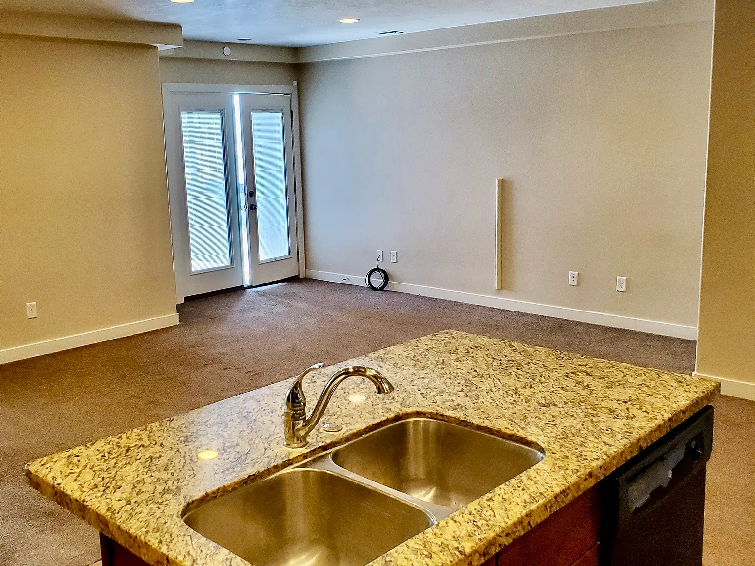 2 bed, 1118 sqft, $1,595 — Photo 3