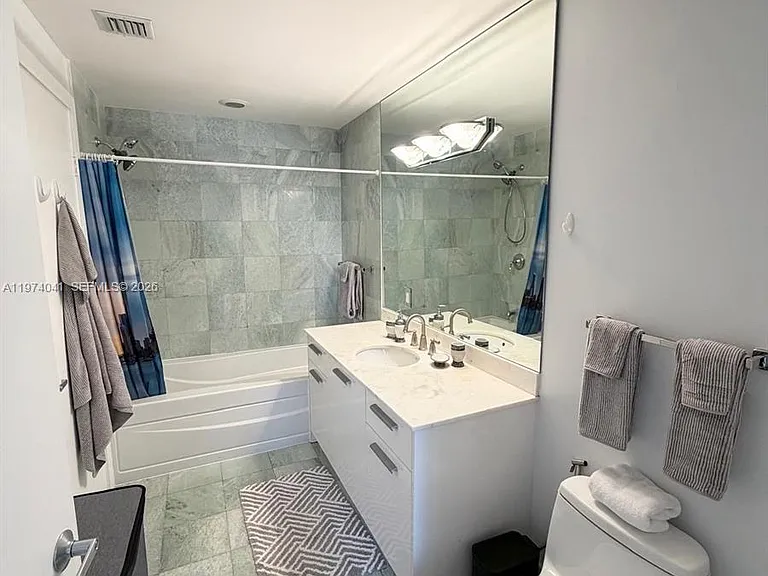 1050 Brickell Ave #1904 — Photo 5