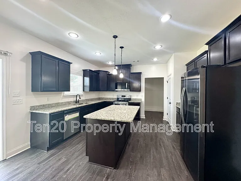 5037 Lexington Ln — Photo 10