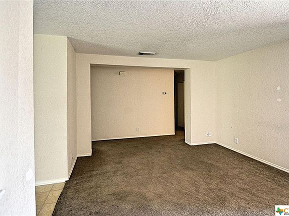 4th image of 327 Stone Gate Dr