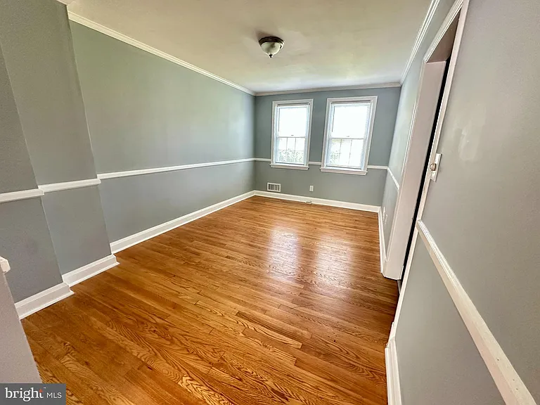 8318 Loch Raven Blvd — Photo 10