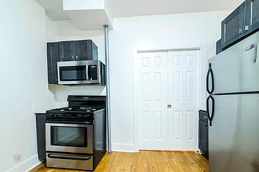 Rented by Hillel Realty Group