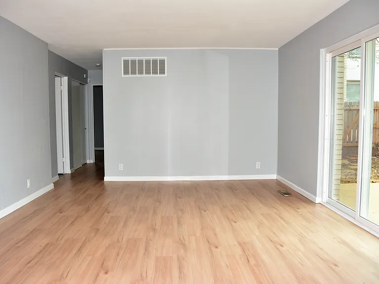 10469 Briarbend Dr #5 — Photo 13