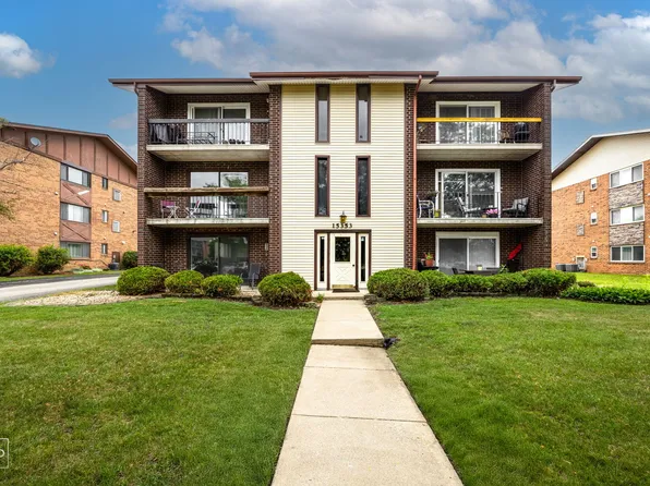 15353 Treetop Dr APT 2A, Orland Park, IL 60462
