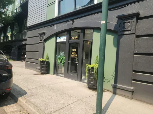 905 N Harbour Dr #15, Portland, OR 97212