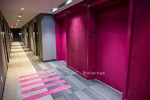 435 Richmond St W #404 — Photo 16