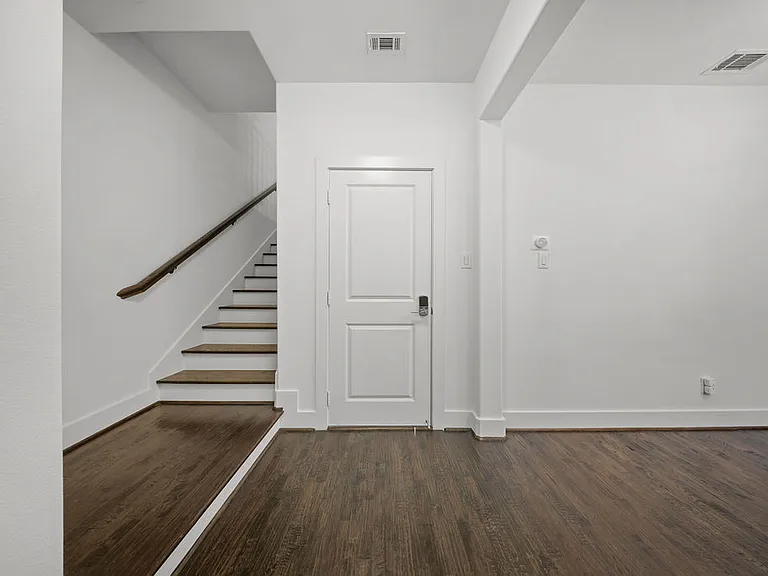 5811 Bryan Pkwy #50 — Photo 8