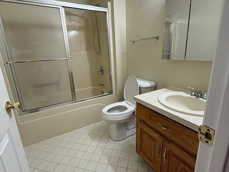1085 Terry Ln — Photo 12