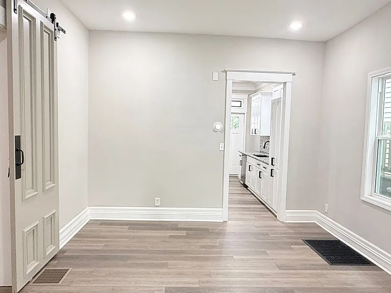 1827 Culbertson Ave — Photo 3