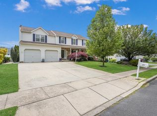 51 Pickering Bnd, Langhorne, PA 19047