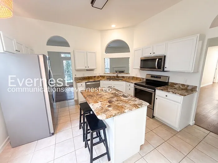 164 Foxtail Dr — Photo 2