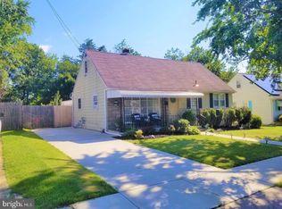 16 N Browning Ave, Somerdale, NJ 08083