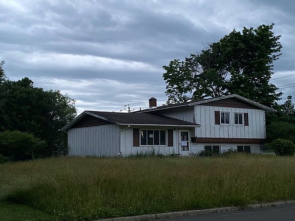 4th image of 17 Londonderry Ln