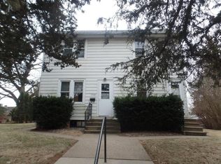 1550 1/2 W 3rd St, Dubuque, IA 52001