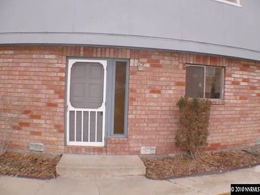 3004 Green Dr photo 1