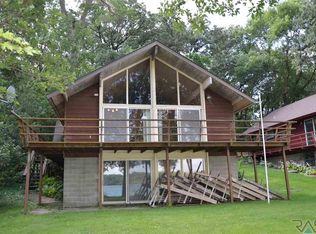 2438 Ramona Beach Rd, Grenville, SD 57239
