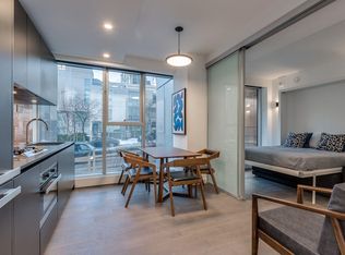 1480 Howe St #203, Vancouver, BC V6Z0G5