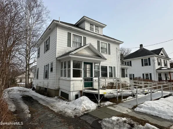 34 Onota St, Pittsfield, MA 01201