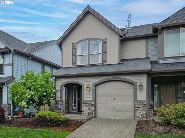 15621 SE Eckert Ln, Damascus, OR 97089