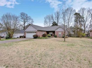 32 Bent Tree Dr, Cabot, AR 72023