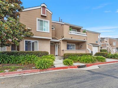 10393 E Briar Oaks Dr APT D, Stanton, CA, 90680