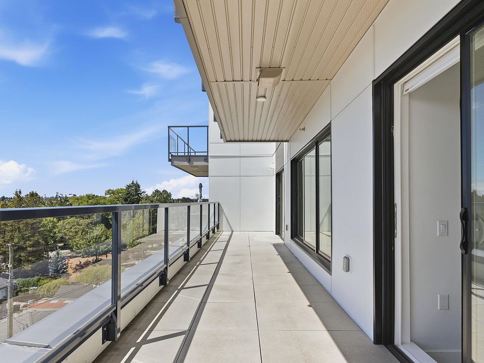 1st image of 2268 Broadway E #501