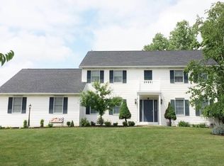 2627 Foxbury Ln, Findlay, OH 45840